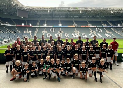 Cover Exklusiv: Training im Stadion auf dem heiligen Rasen der FohlenElf